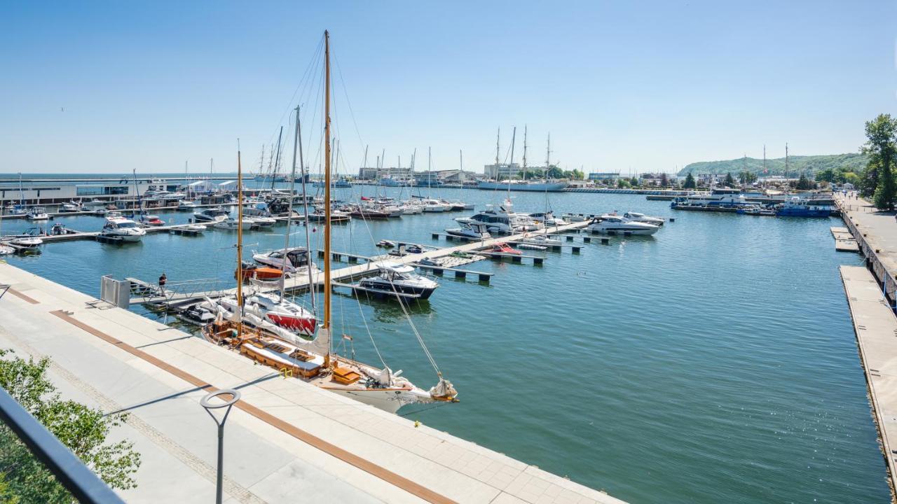 Flatbook - City Center Apartments Yacht Park غدينيا المظهر الخارجي الصورة