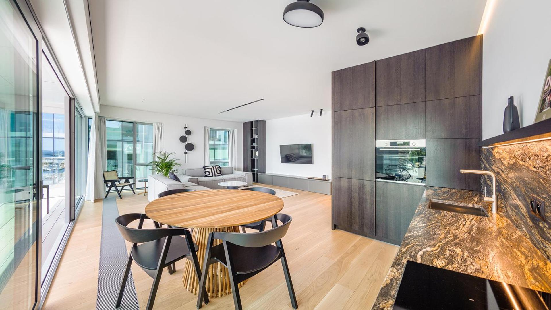 Flatbook - City Center Apartments Yacht Park غدينيا المظهر الخارجي الصورة